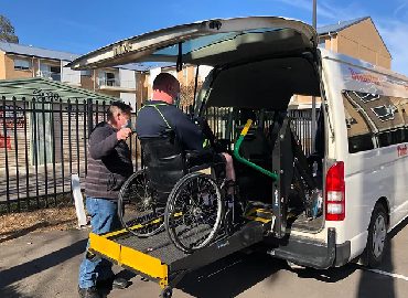 wheelchair maxi taxi in perth